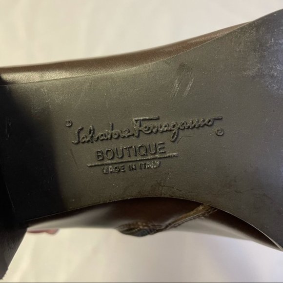 Salvatore Ferragamo brown square leather ankle boots 6 B - Picture 7 of 13